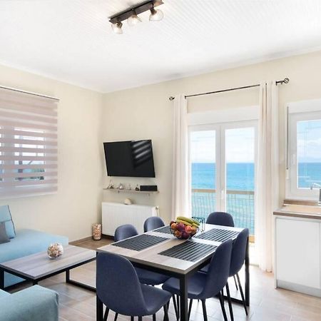 Вилла Endless Sea View House Неа-Ираклия Экстерьер фото