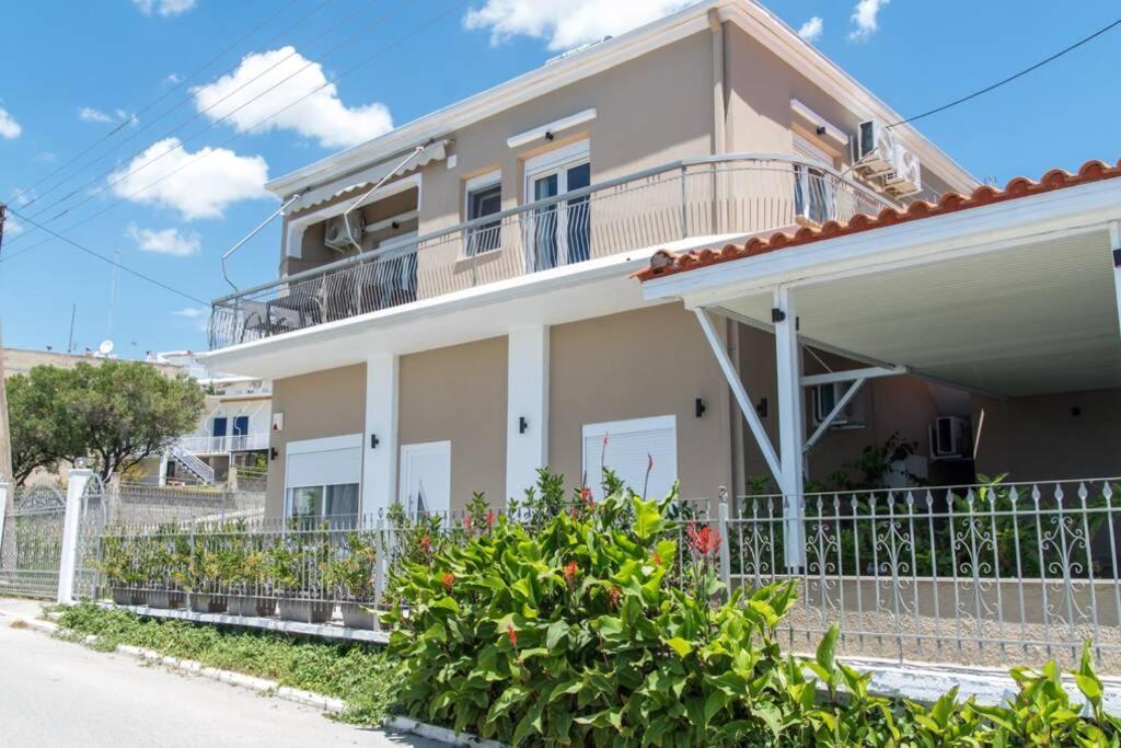 Вилла Endless Sea View House Неа-Ираклия Экстерьер фото